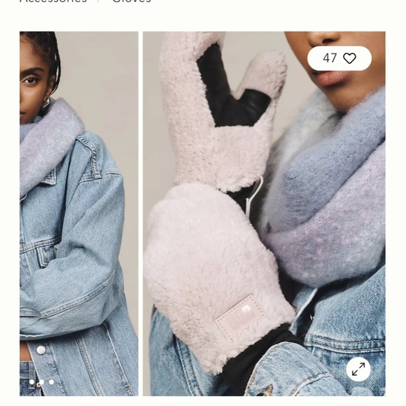 UGG Serpa Mittens new with tags size S/M - Picture 2 of 8